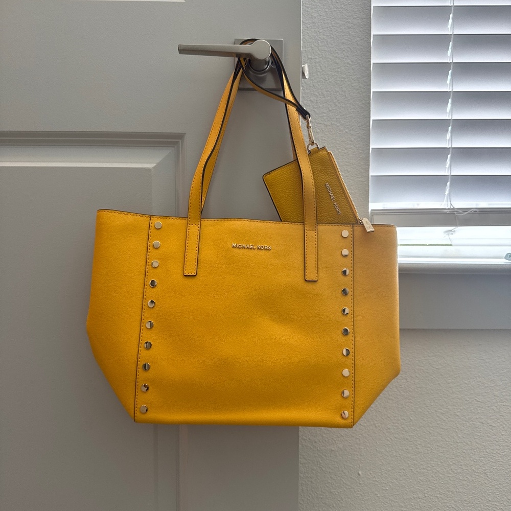 Michael Kors Yellow Tote NEW w/o Tags
